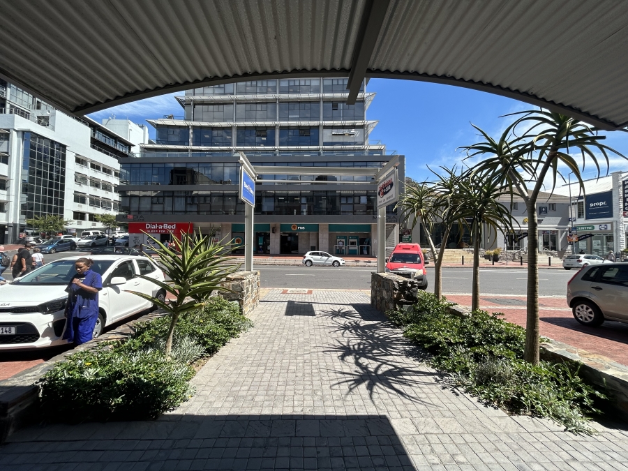 To Let Commercial Property for Rent in Green Point Western Cape